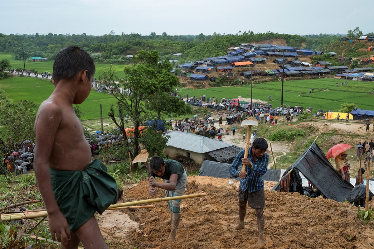 Bangladesh, Conflict, Fleeing, Group, Mud, Refugee, Violence, Water