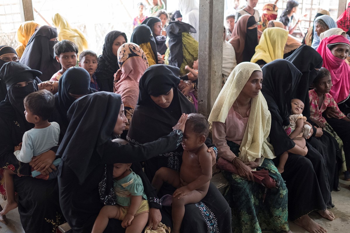 Bangladesh, Conflict, Fleeing, Group, Mud, Refugee, Violence, Water